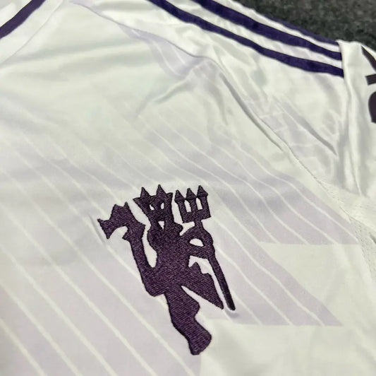 MAN UTD AWAY OFFICIAL 2025/26 PREMIUM QUALITY