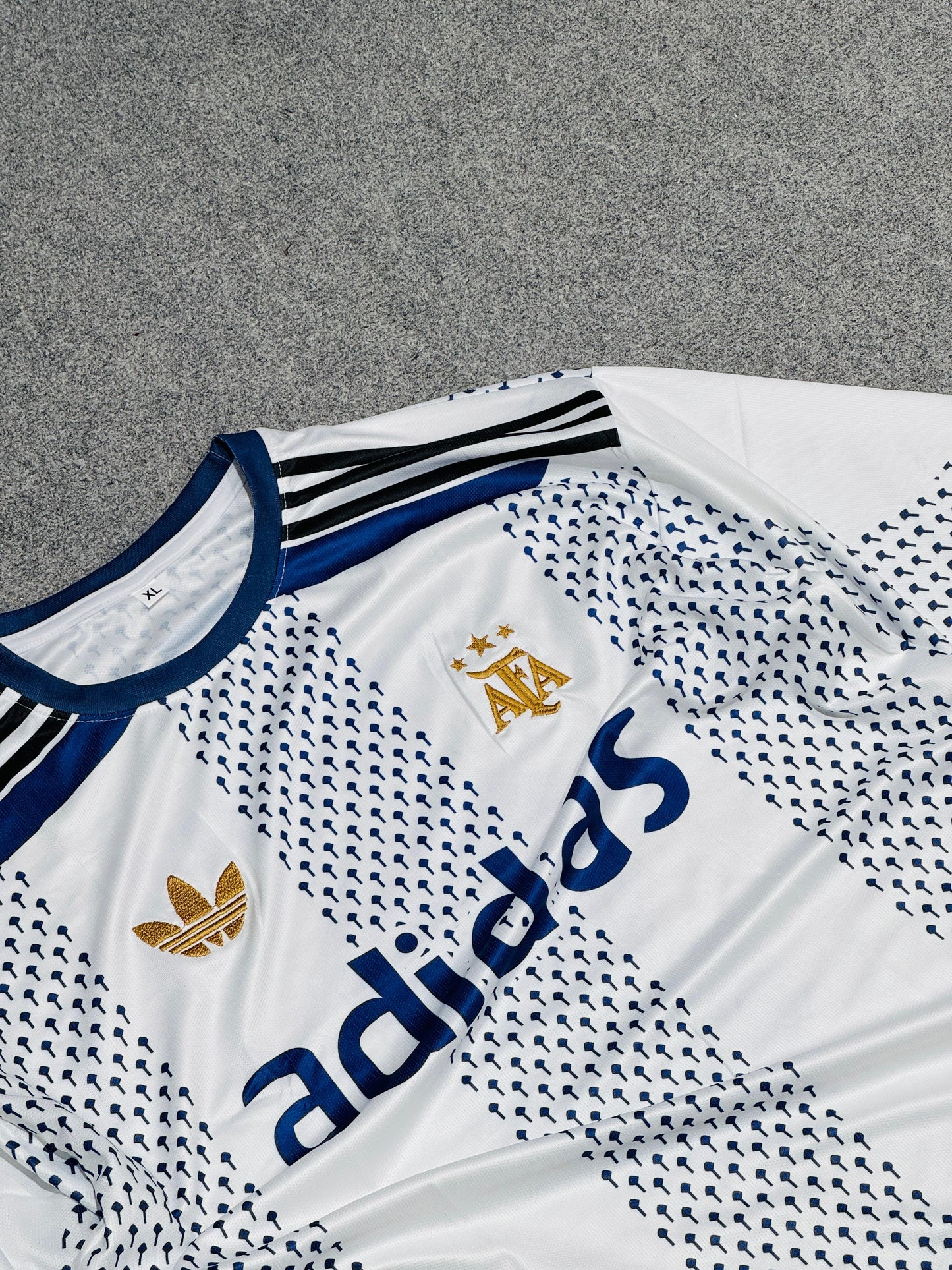 ARGENTINA SPECIAL EDITION KIT BATISTUTA FIVESLEEVE EMBROIDERY