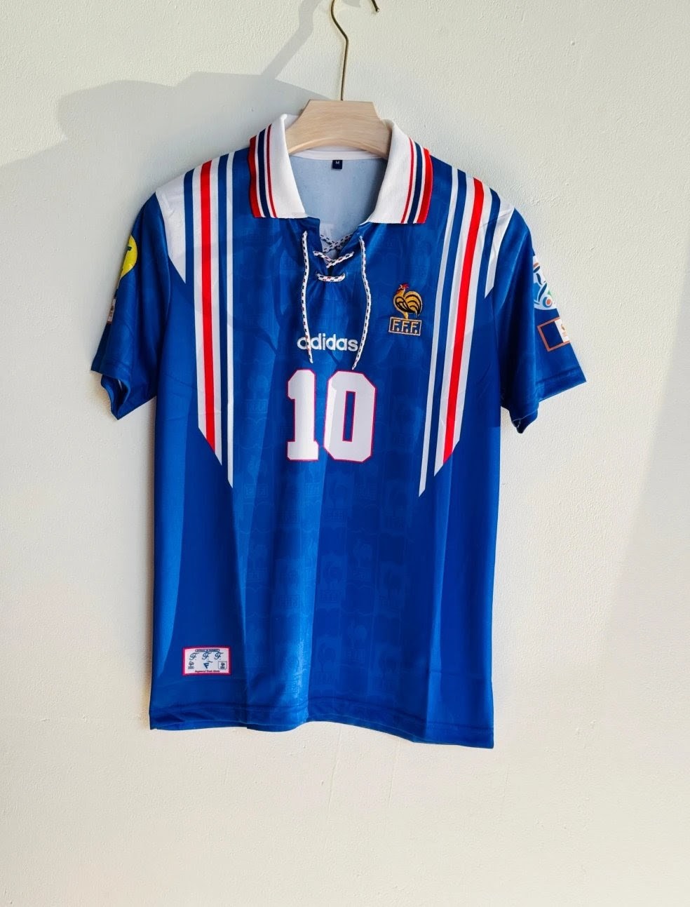FRANCE 1996 HOME KIT ZIDANE POLO EMBROIDERY WITH LAYS