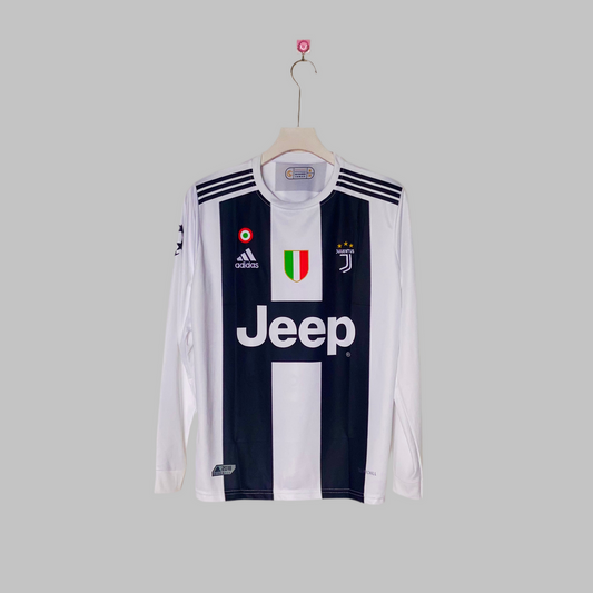 CR7 JUVENTUS 2018 - 19 HOME KIT