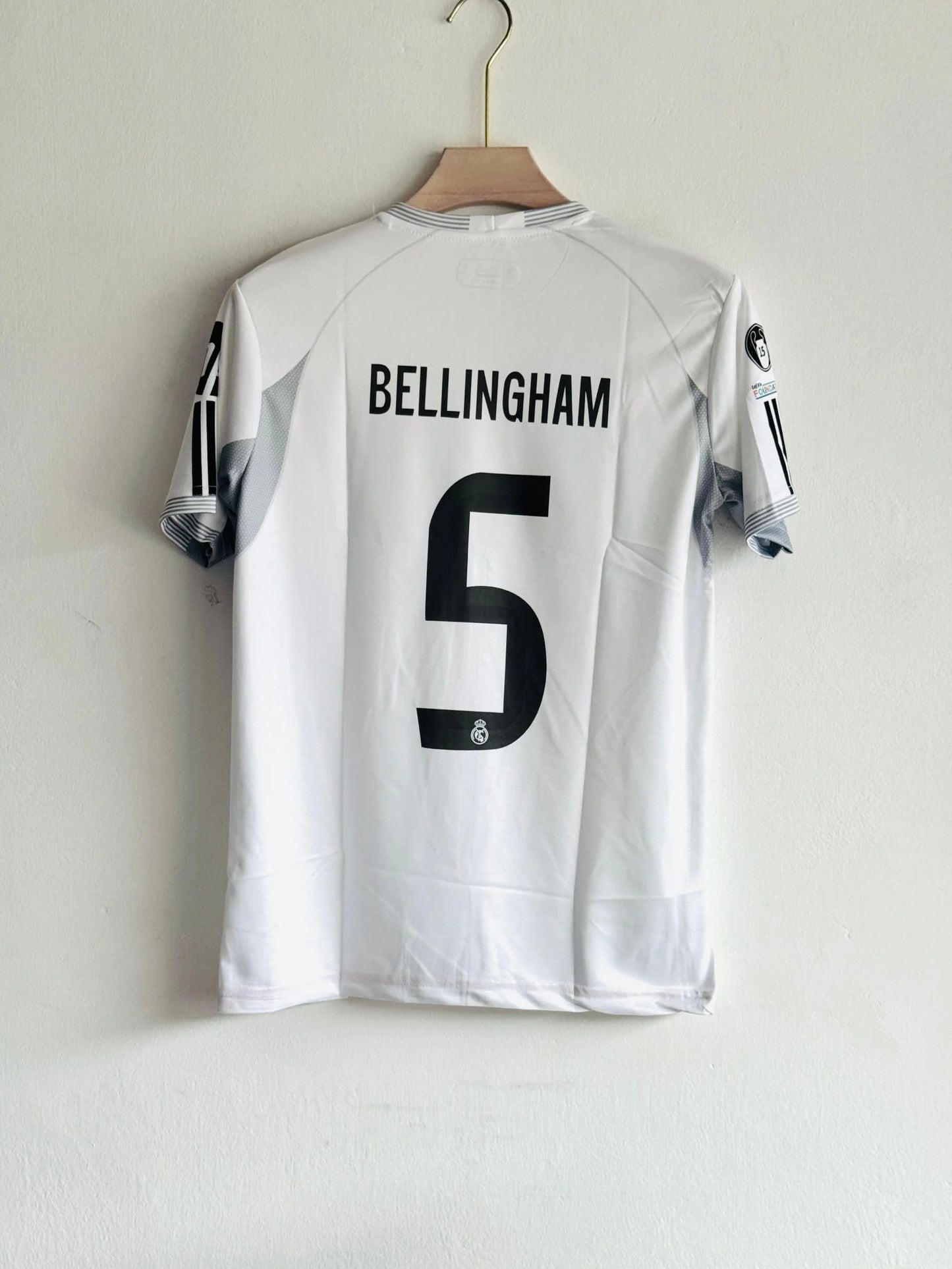 REAL MADRID 2025-26 HOME KIT (EMBROIDERY LOGOS)