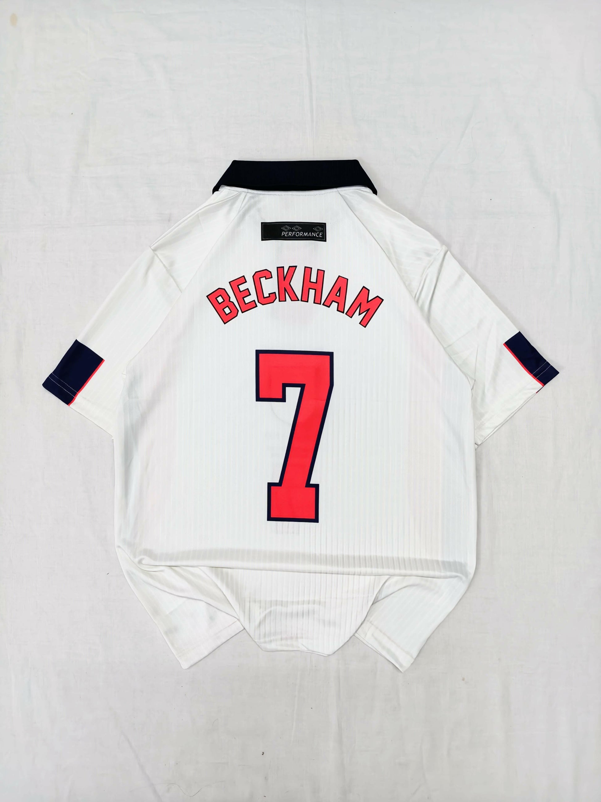 England 1998 Beckham #7 Retro Football Jersey.