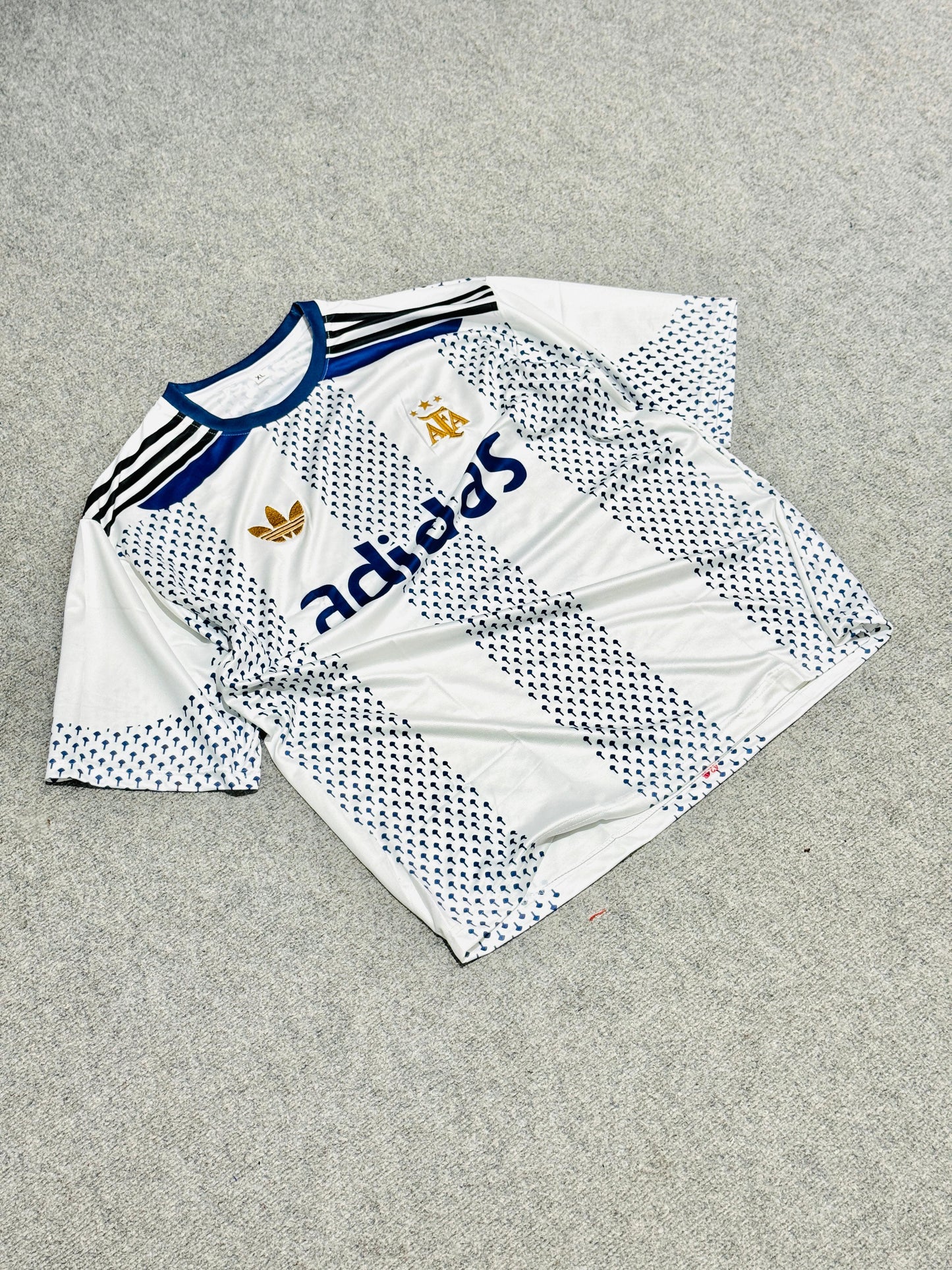ARGENTINA SPECIAL EDITION KIT BATISTUTA FIVESLEEVE EMBROIDERY