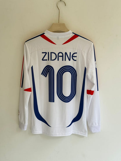 ZINADINE ZIDANE FRANCE 2006 AWAY KIT