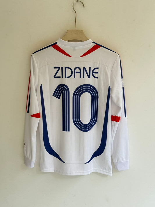 ZINADINE ZIDANE FRANCE 2006 AWAY KIT